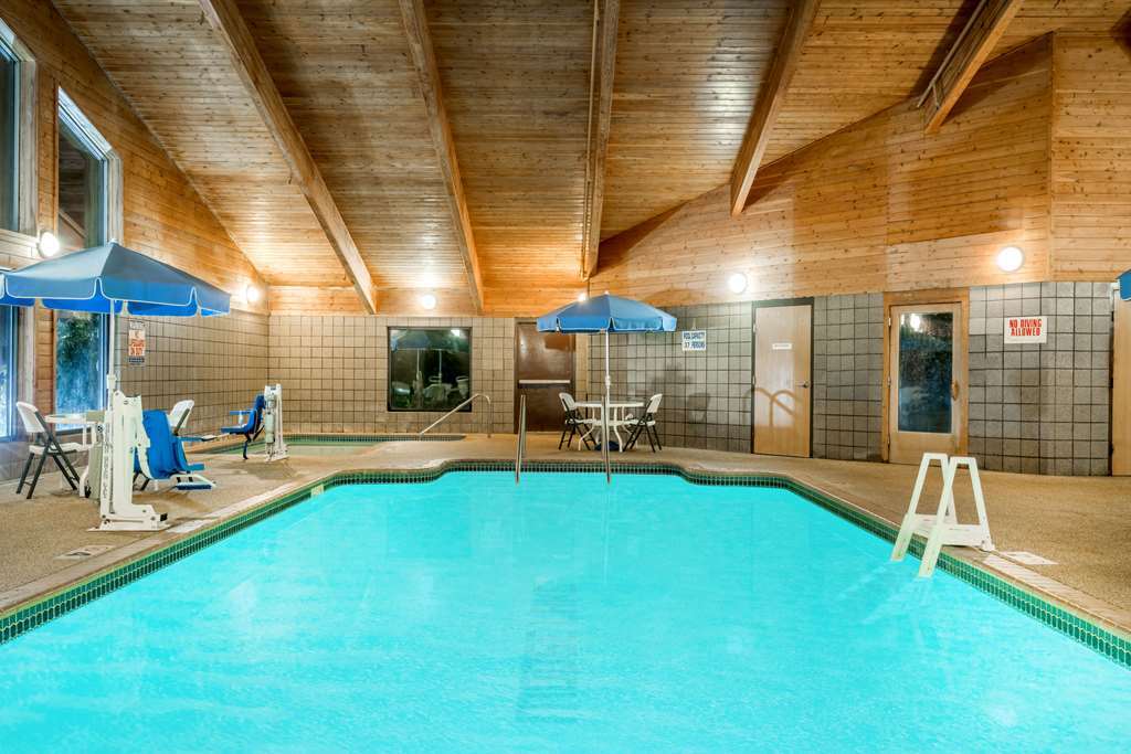 Moose Lake Lodge & Suites Instalações foto