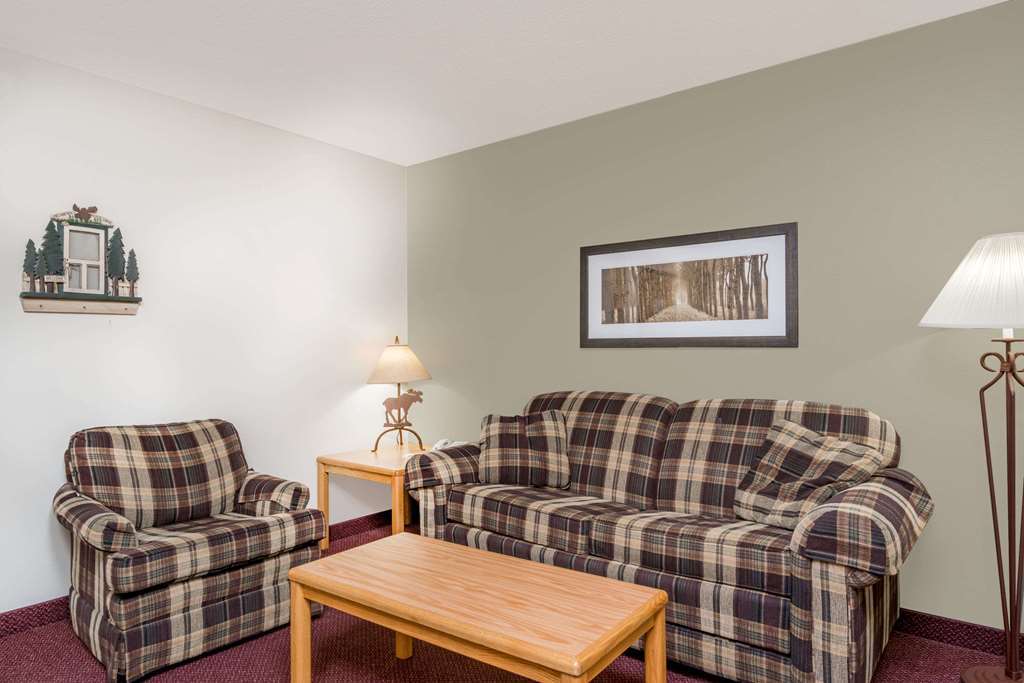 Moose Lake Lodge & Suites Quarto foto