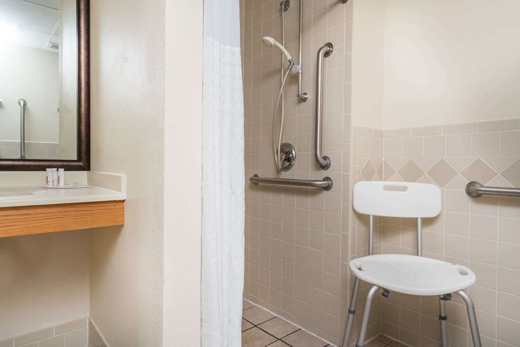Moose Lake Lodge & Suites Quarto foto